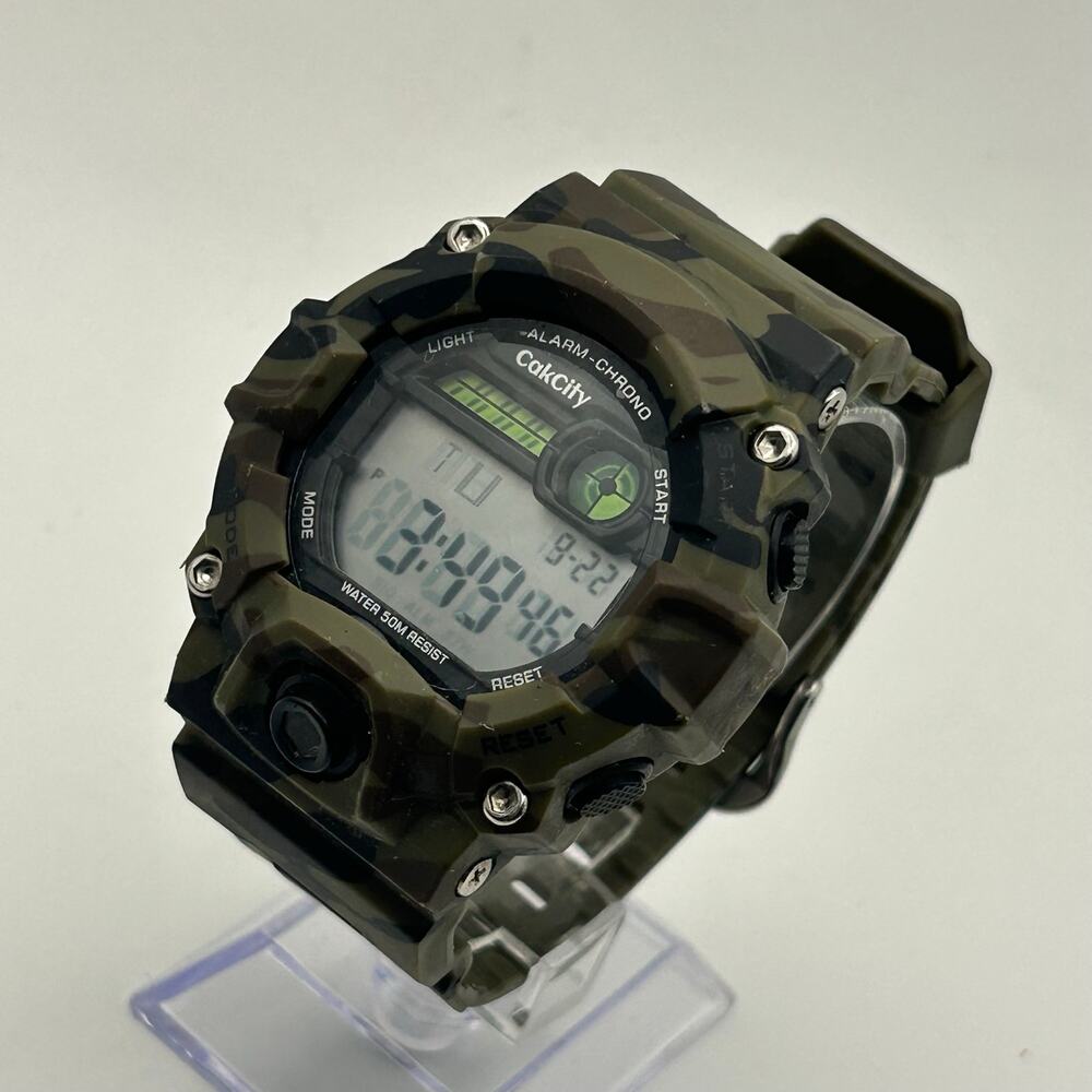 CakCity Boy's Camouflage 50M Water Resistant Digital Watch Working New Battery